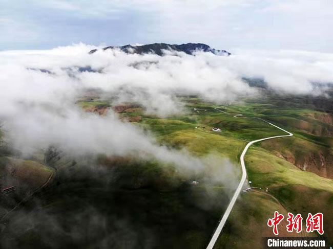甘肅生態(tài)安全屏障如何筑？呵護祁連山，管好“水盆子”