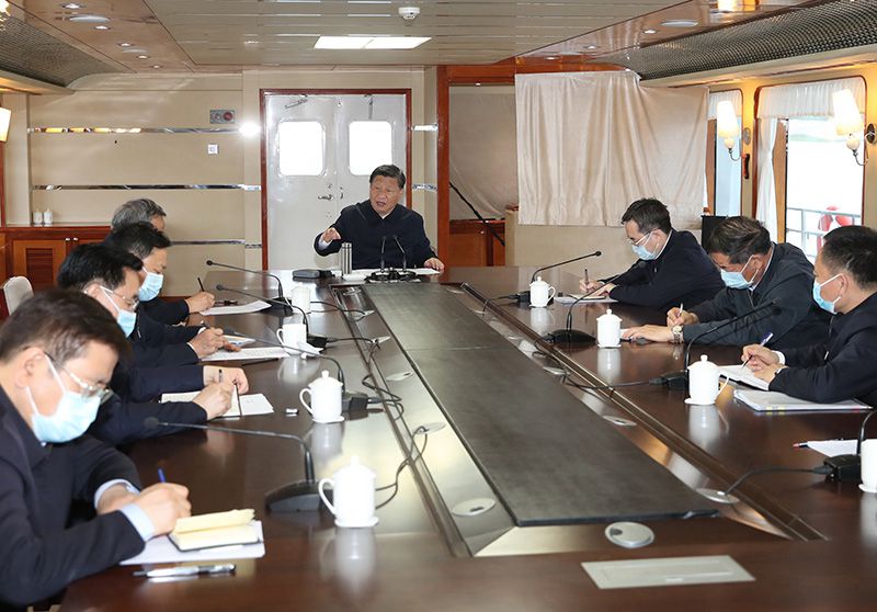 2021年5月13日，習(xí)近平總書記在河南南陽市淅川縣乘船考察丹江口水庫，聽取有關(guān)情況匯報。