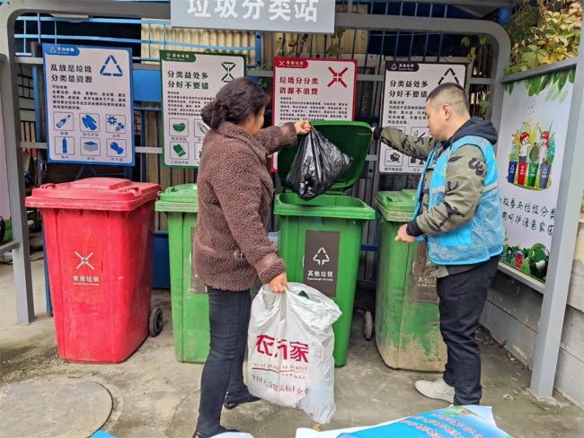 垃圾分類讓城市更美麗—陜西省寶雞市金臺(tái)區(qū)探索出社區(qū)垃圾分類“金臺(tái)模式”