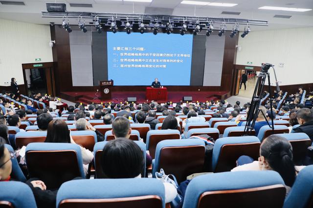 2019年中國民營經(jīng)濟發(fā)展論壇舉行 西安交大人文學院貢獻智囊團