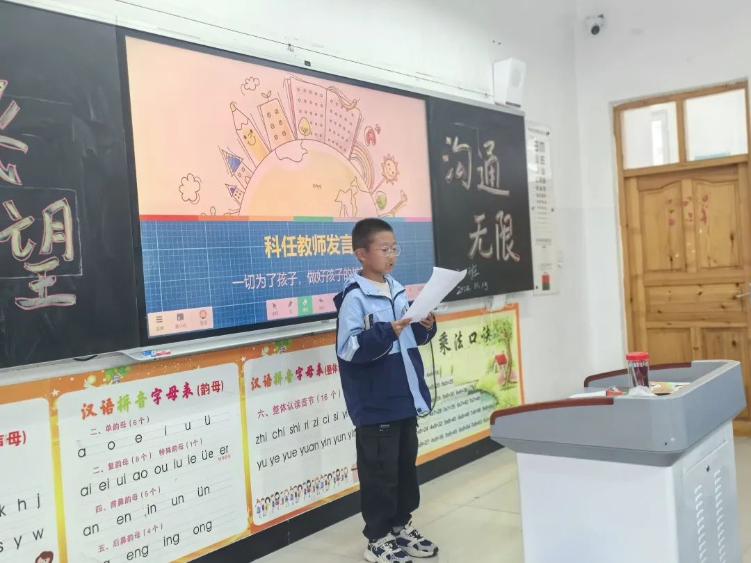 五小學(xué)生展示照片24.jpg 圖片